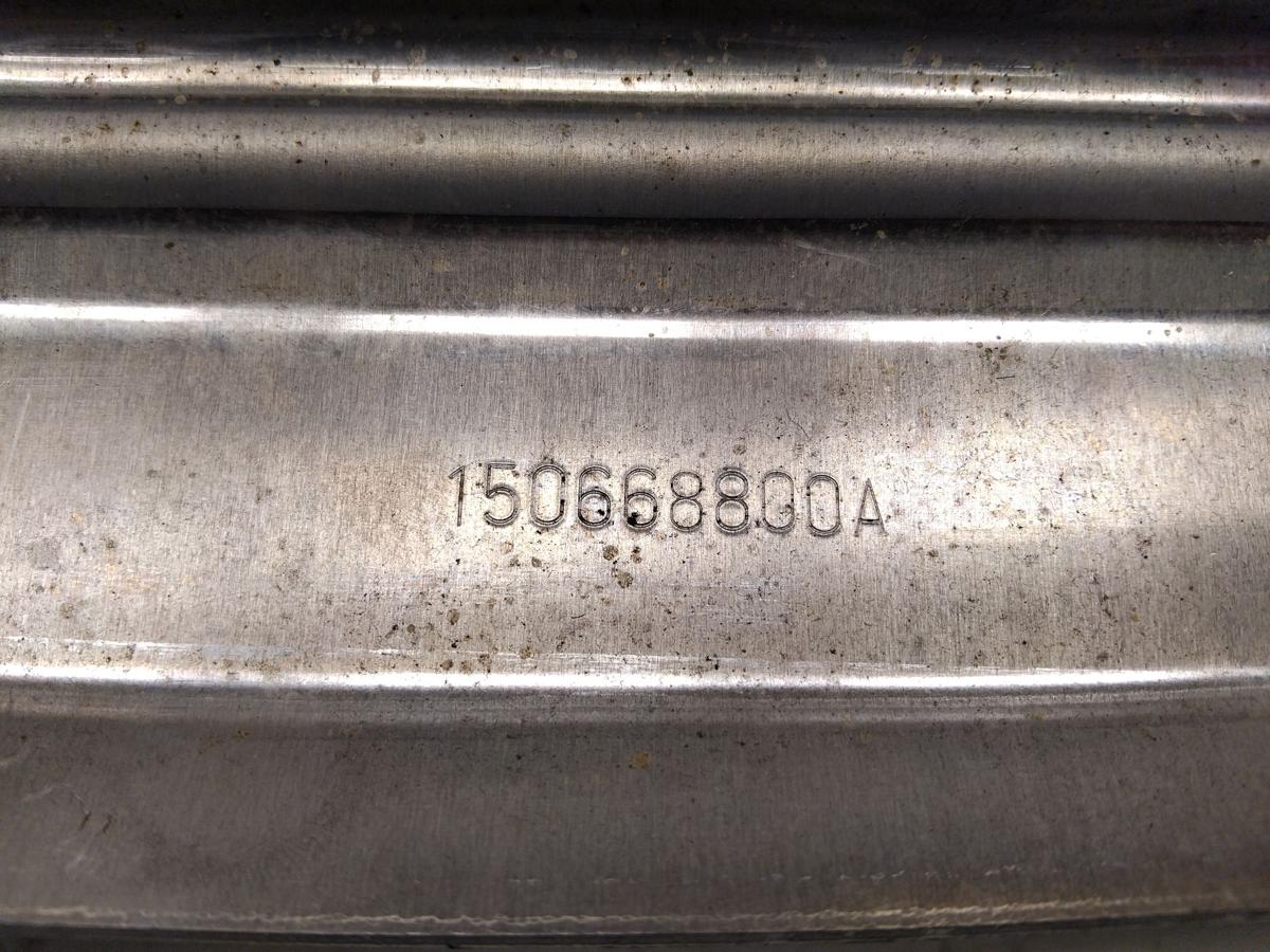 Tesla Model Y orig Tr&auml;ger Sto&szlig;stange Sto&szlig;f&auml;nger vorn Unterteil BJ2022 150668800A