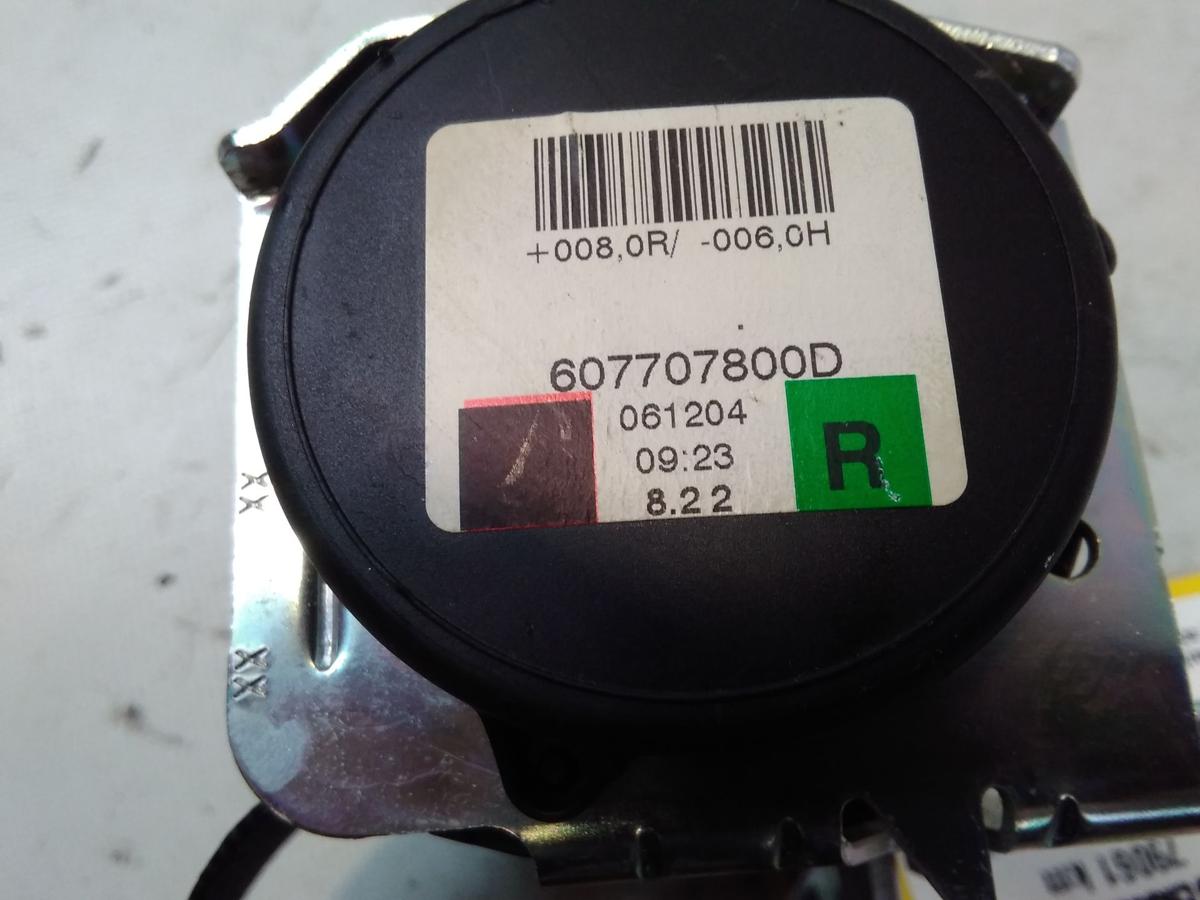 Opel Corsa D orig Sicherheitsgurt vorn rechts 5-t&uuml;rig schwarz unfallfrei BJ2006