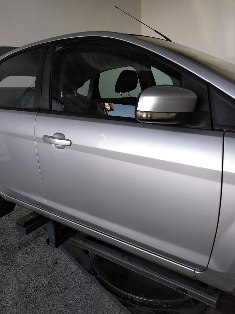 Ford Focus 2 Facelift Tür vorn rechts Beifahrertür polarsilber 5-Türer Bj.2009