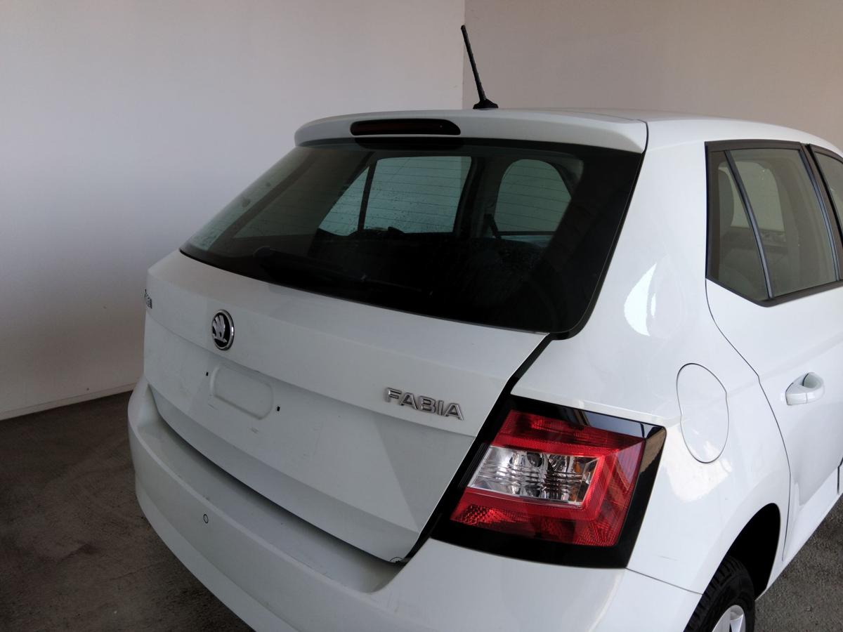 Skoda Fabia 3 III NJ Heckklappe LF9F Laser White mit Scheibe Steilheck BJ2014
