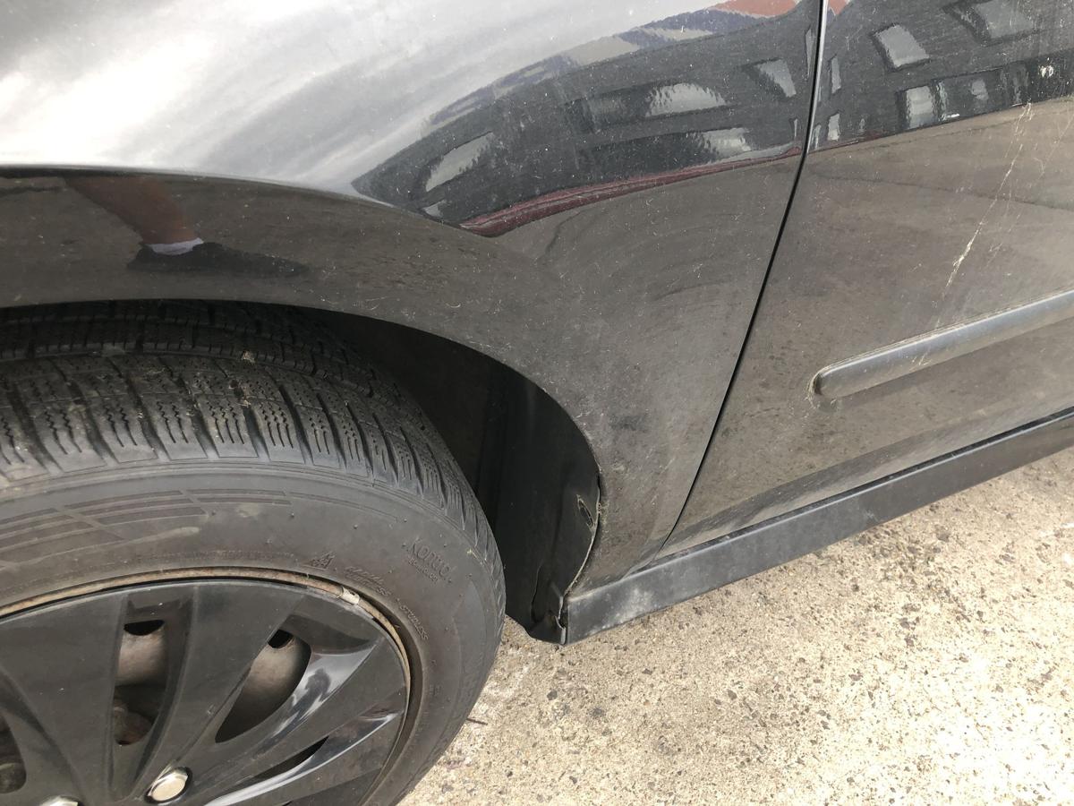 Renault Laguna III 3 Kotfl&uuml;gel vorn links Seitenwand NV676 Black Noir Nacre