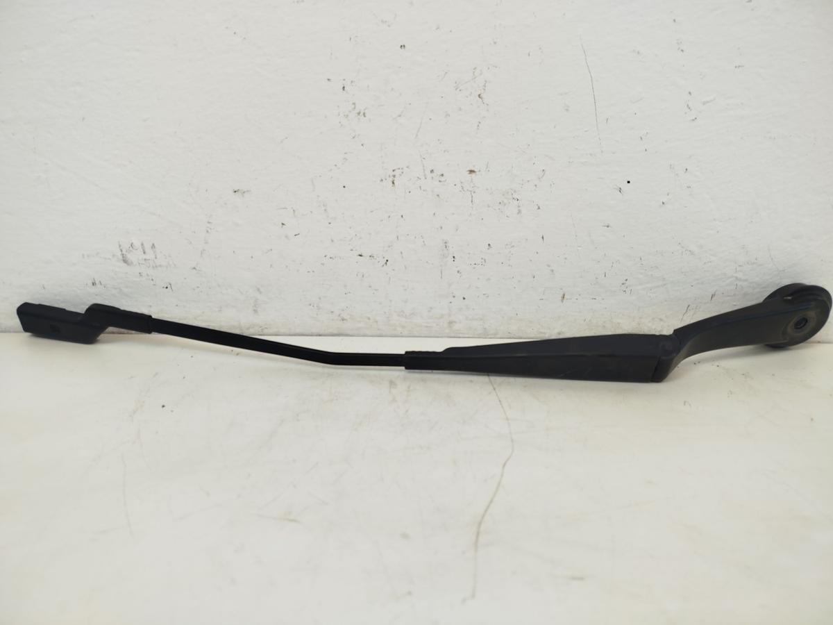 Ford Focus DYB CEW Turnier Wischerarm vorn links Scheibenwischerarm Fahrerseite