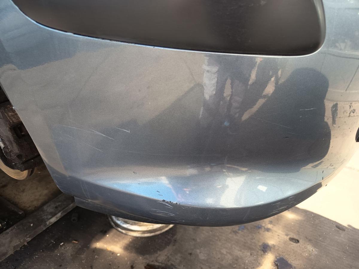 Peugeot 307 original Sto&szlig;stange F&auml;nger vorn Front EZW Eisengrau Bj 2006