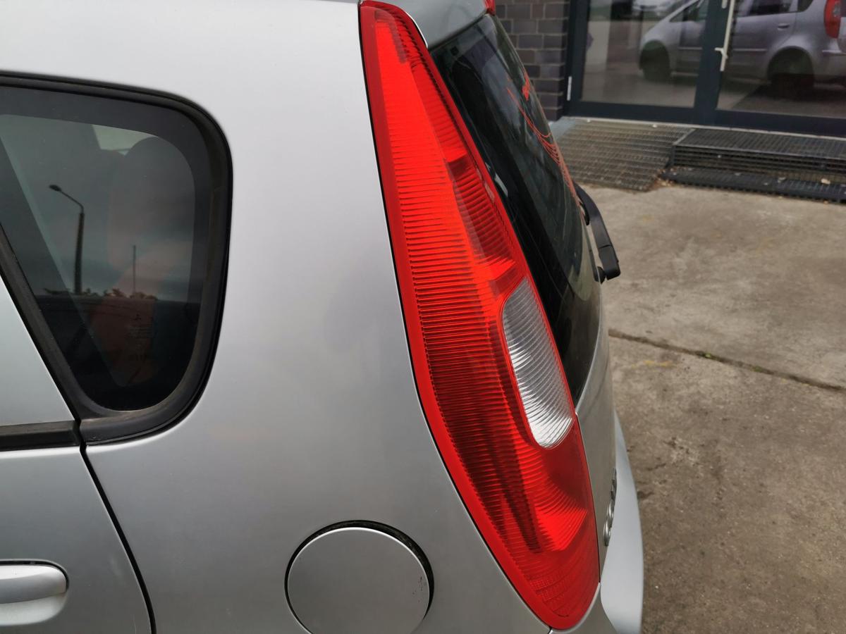 Mitsubishi Colt Z30 Rückleuchte Schlussleuchte Rücklicht hinten links 5 Türer