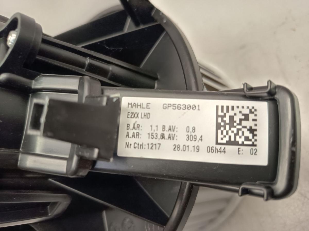 Opel Insignia B original Gebl&auml;semotor Klima AC mit Vorwiderstand 135206208 Bj 19