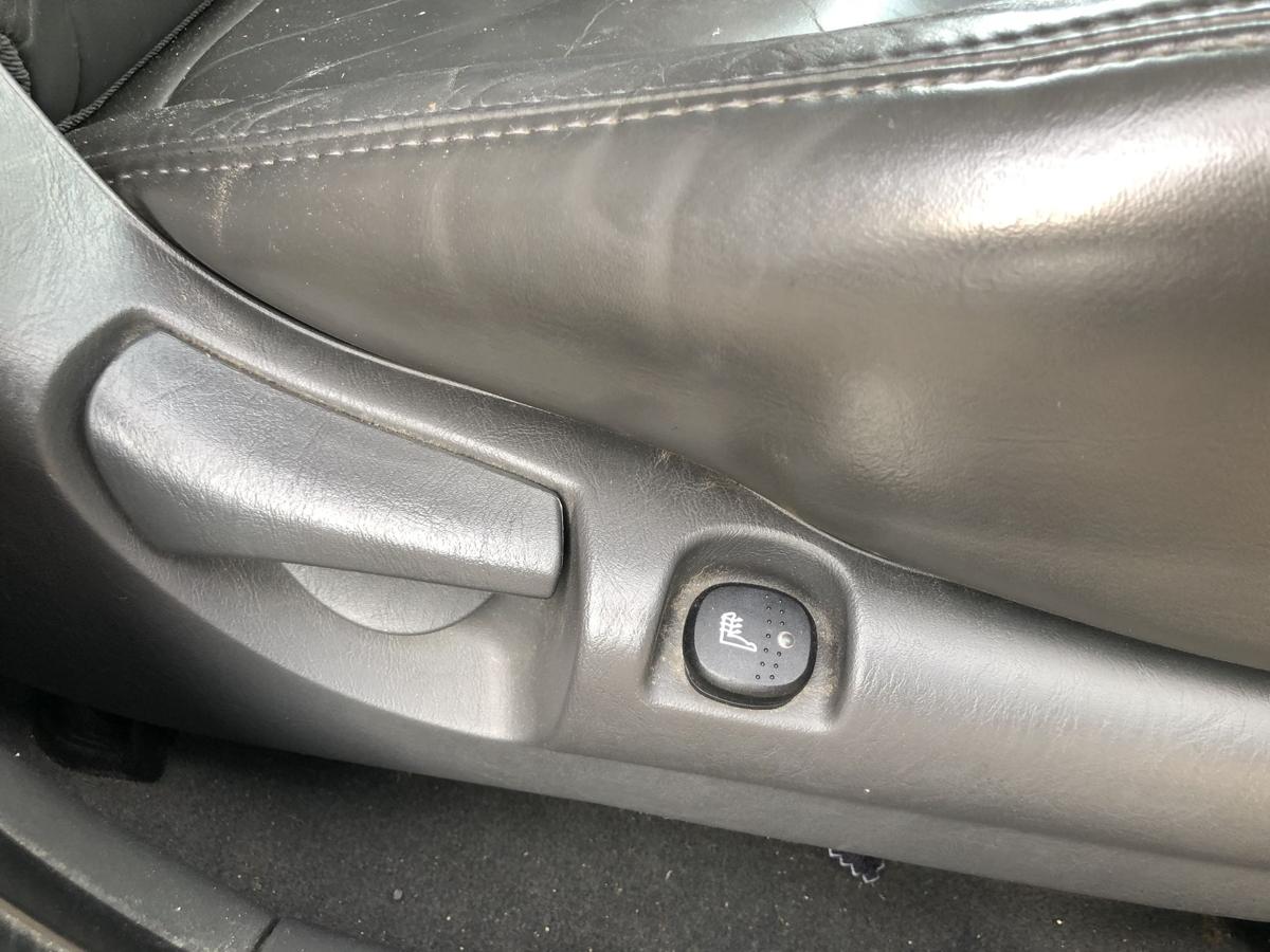Mazda Tribute EP ab 2004 Ledersitz Sitz vorn rechts Leder Beifahrersitz Heizung