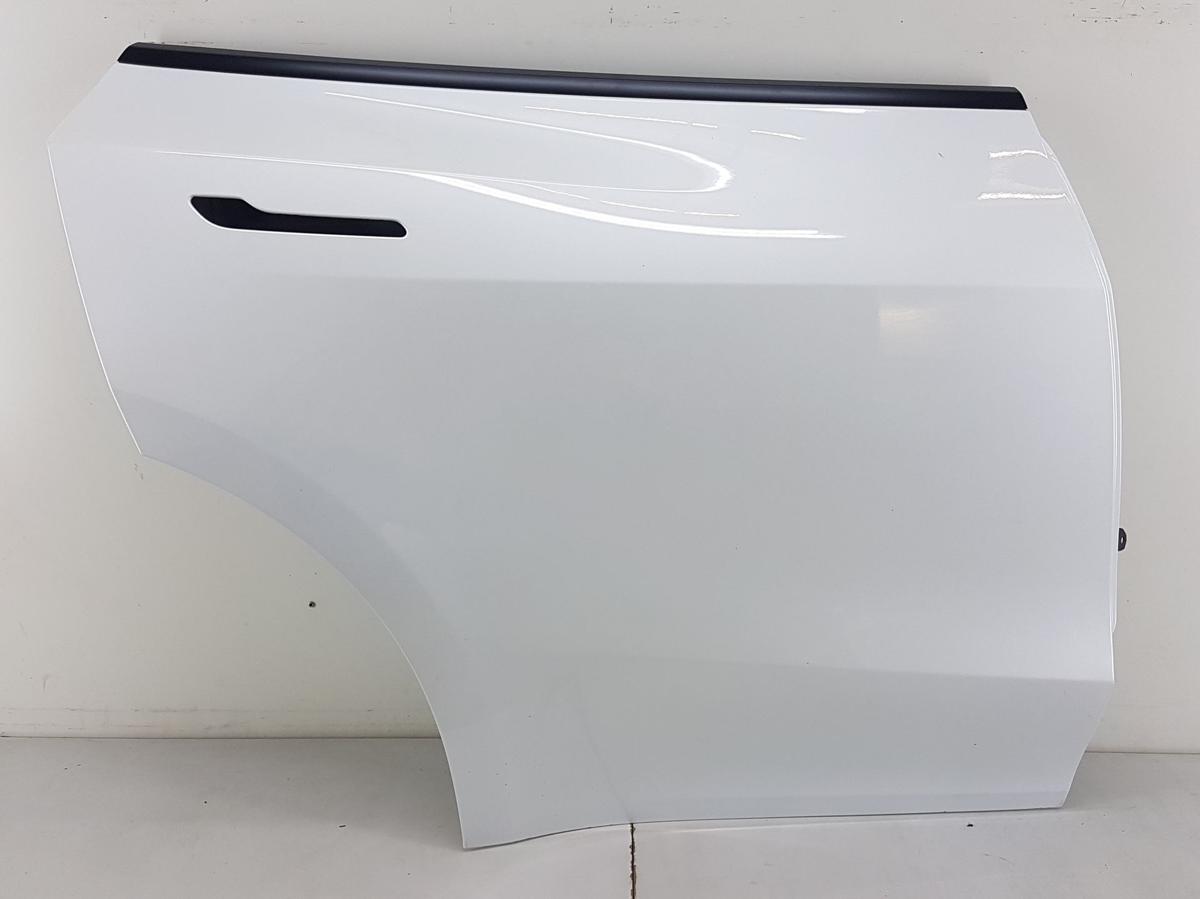 Tesla Model Y T&uuml;r hinten rechts in PPSW White Water Pearl Bj22 Rohbaut&uuml;r