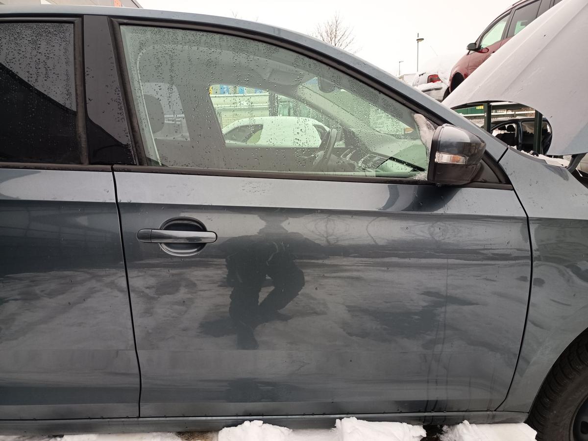 Skoda Rapid original T&uuml;r vorne rechts LF7Y-Quarzgrau met Baujahr 2016