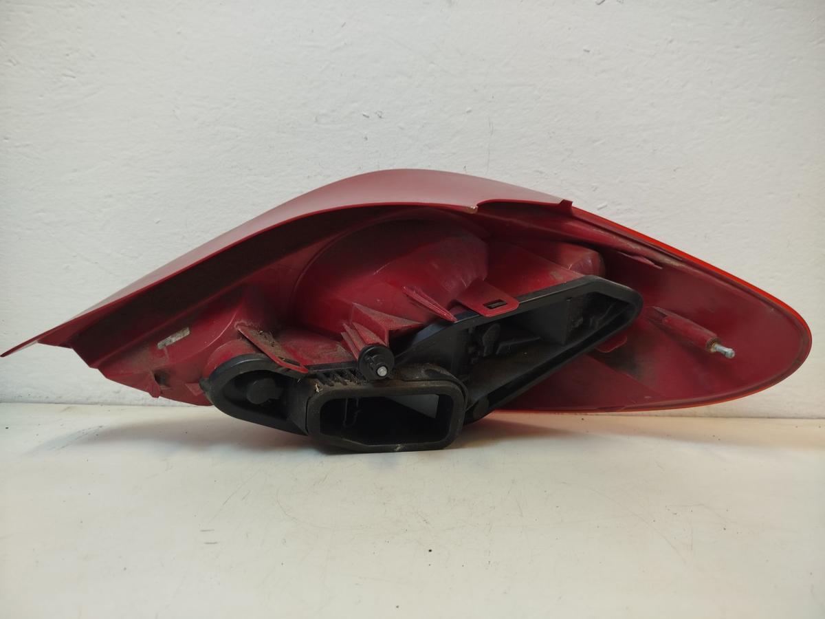 Peugeot 207 WA WC R&uuml;ckleuchte links R&uuml;cklicht Heckleuchte 3 / 5 t&uuml;rer OE bis09