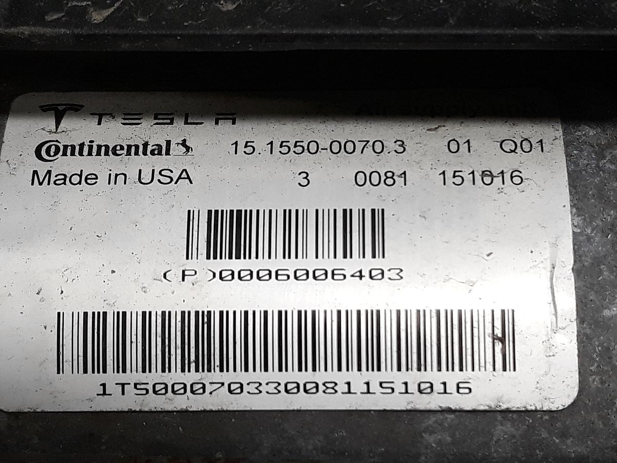 Tesla Model S P90D Bj.2015 original Kompressor Luftfahrwerk mit Magnetventil
