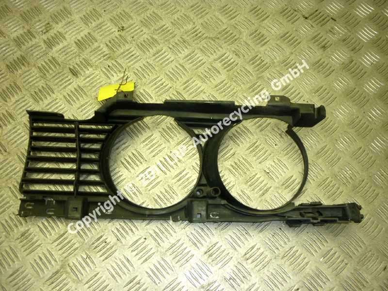 ZIERGITTER A R; Grill R; 518I-M5 LIM/TOUR; E34 AB 01/88; 51131944138;