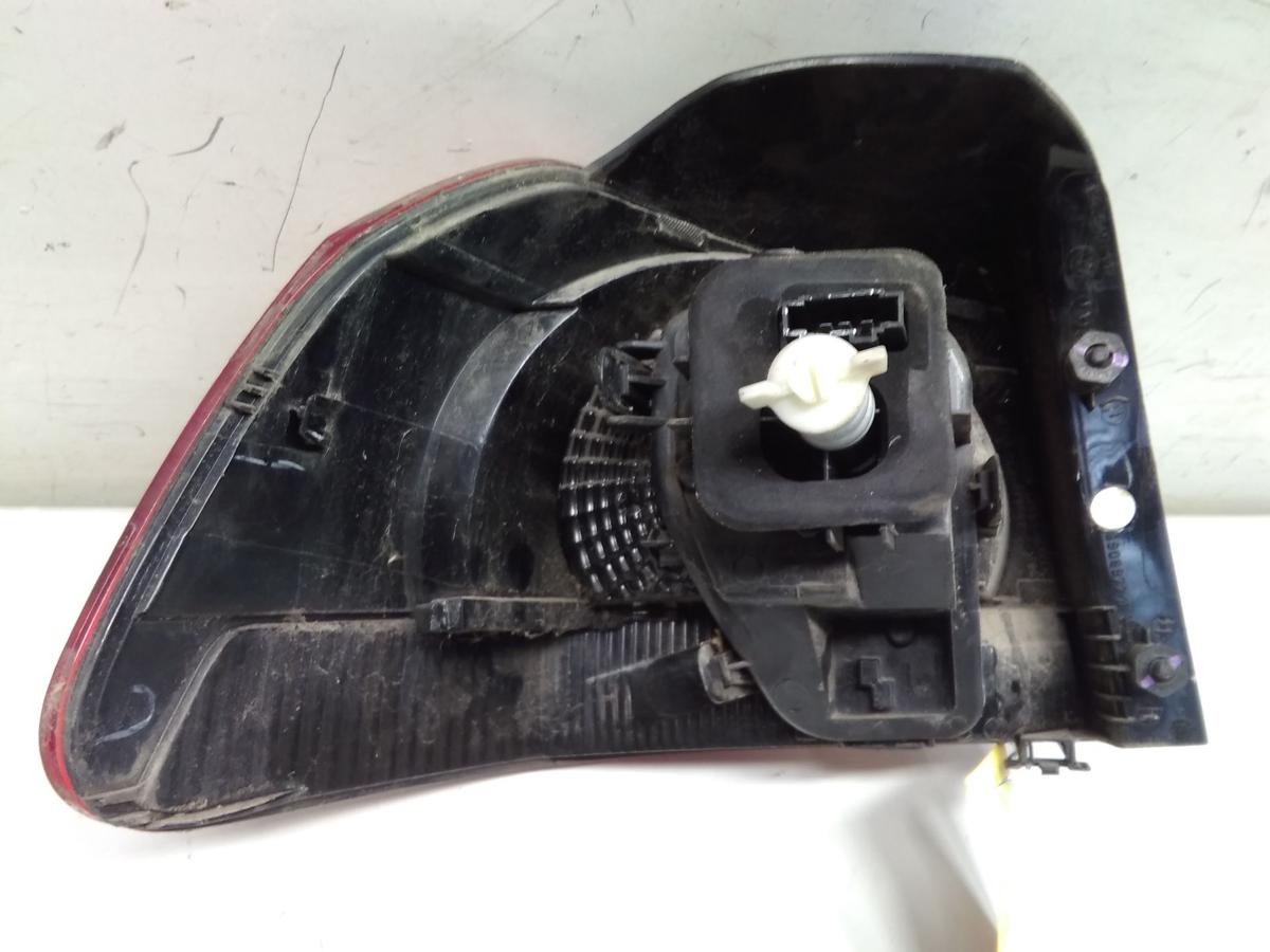 VW Golf 6 original Rückleuchte Schlussleuchte rechts außen Fließheck BJ2011