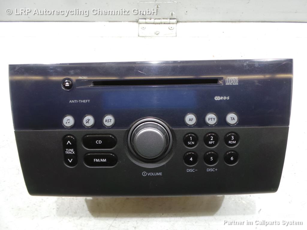 Suzuki Swift BJ 2006 original Autoradio mit CD 39101-62J0