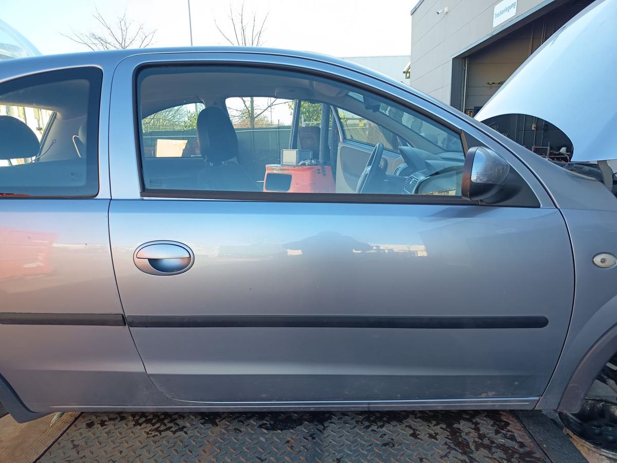 Opel Corsa C original T&uuml;r rechts Beifahrer 3t&uuml;rer Z163 Lichtsilber Bj 2004