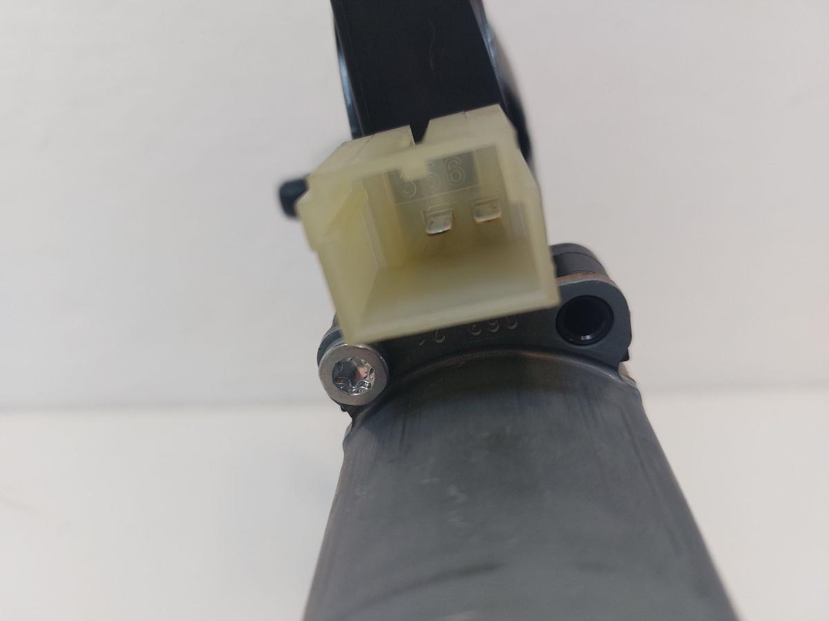 VW Golf 8 VIII CD Variant Fensterhebermotor vorn rechts Hebermotor