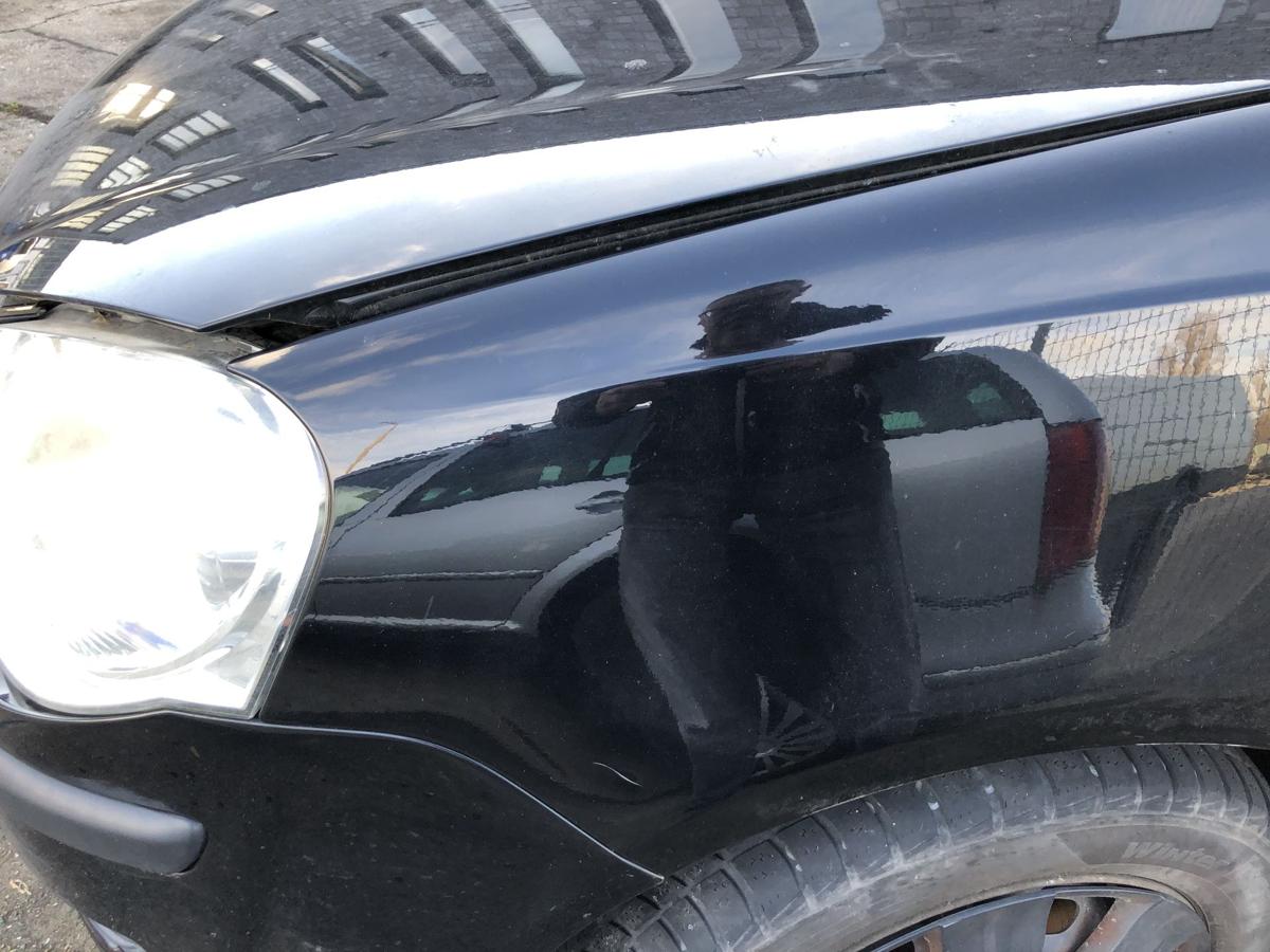 VW Polo 9N3 ab 05 Kotfl&uuml;gel vorn links Fender L041 Billantschwarz Kratzer Dellen