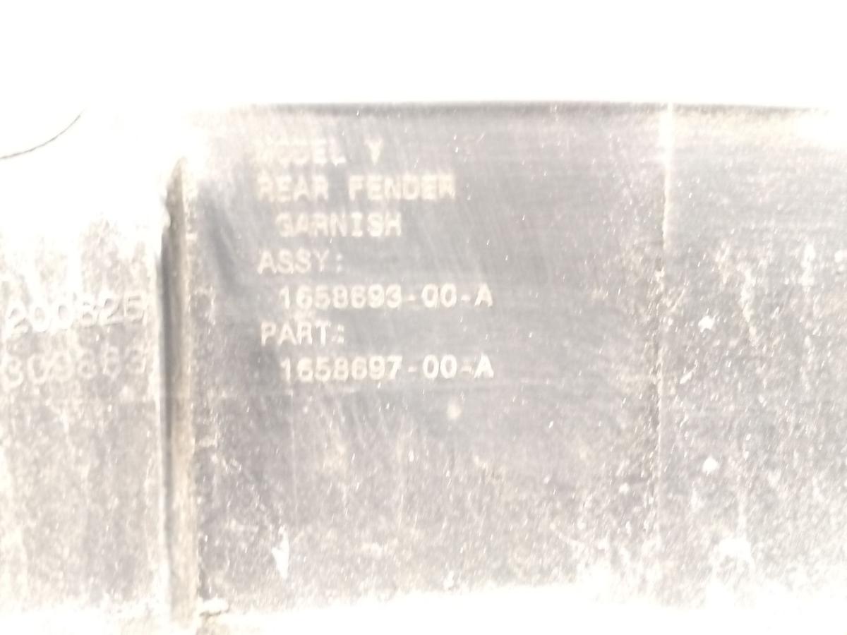 Tesla Model Y original Kotfl&uuml;gelverbreiterung Radlaufblende hinten links BJ2023