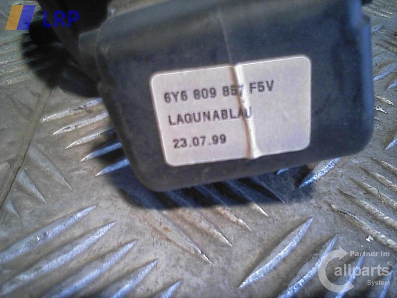 Skoda Fabia 6Y Tankklappe Tankdeckel blau BJ2000