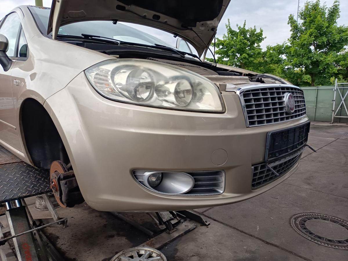 Fiat Linea original Stoßstange Fänger vorn/Front 261/A Elfenbein Bj 2008