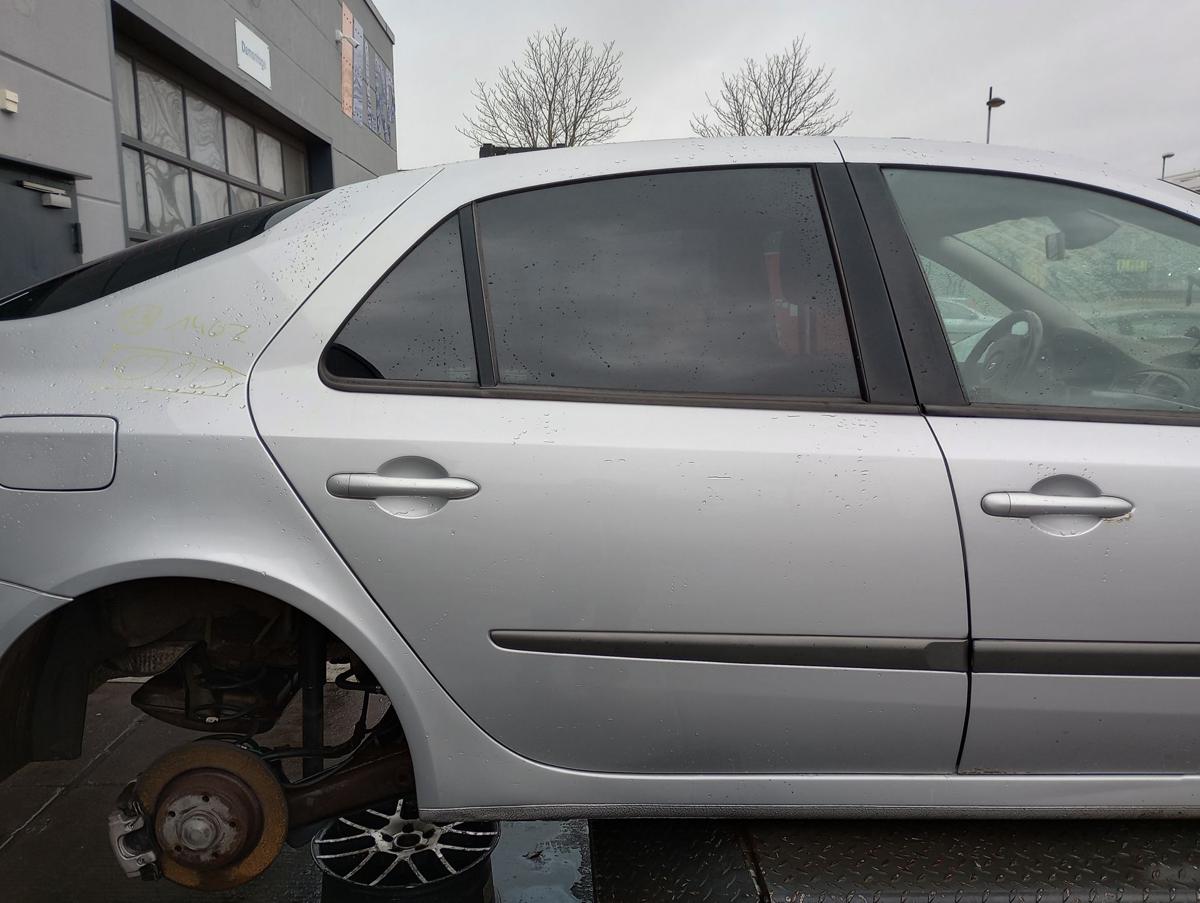 Renault Laguna 2 Limo orig Tür hinten rechts Beifahrer Fond D69 Platingrau met Bj 2005