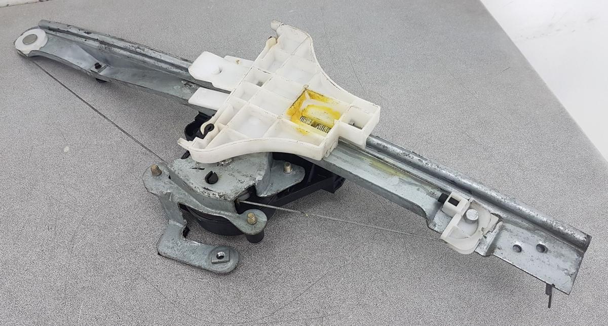 Ford Mondeo BWY Fensterheber hinten links 0130821773 Bj2005 Kombi