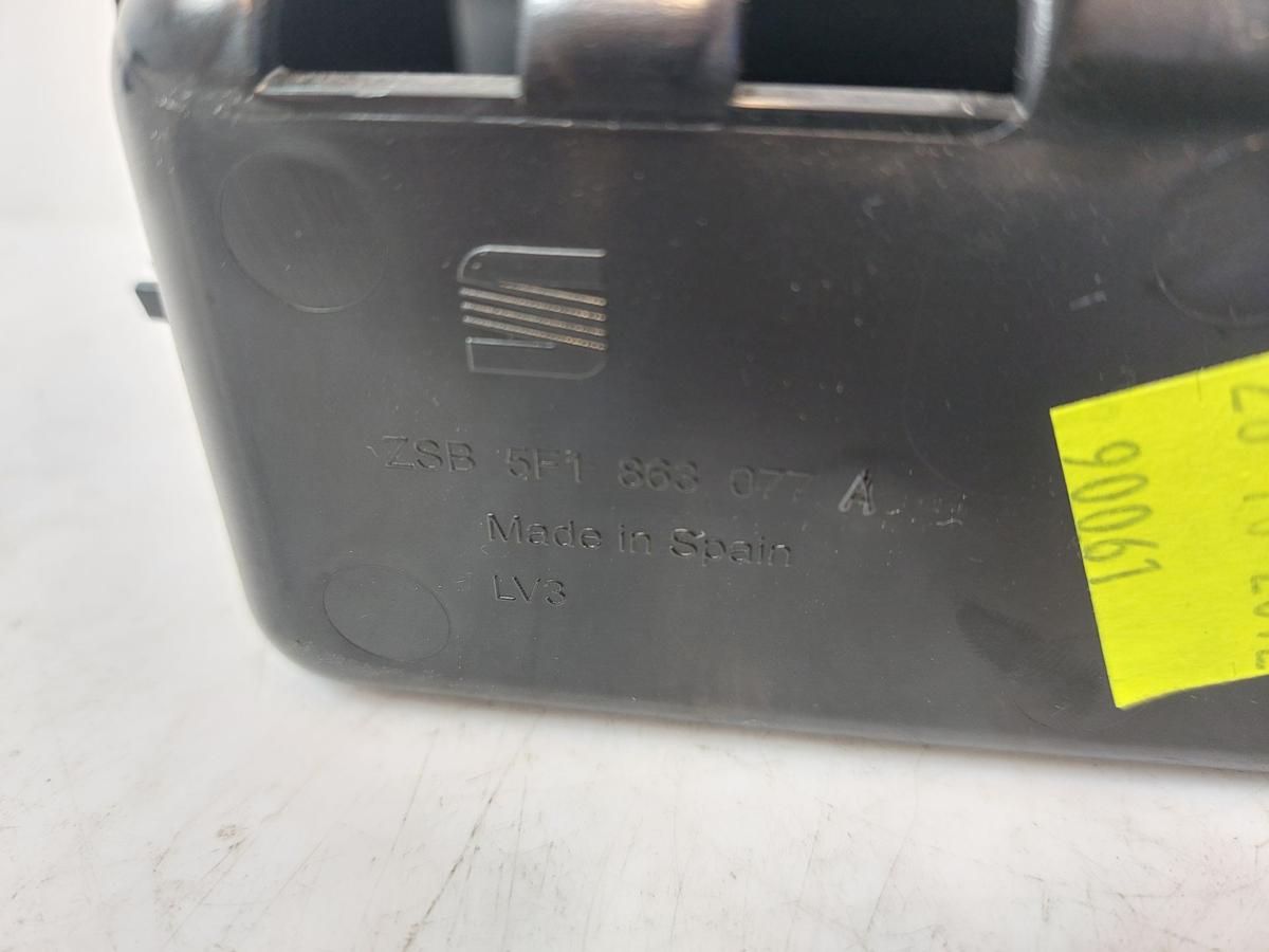 Seat Leon III 5F Ablagefach Armaturenbrett mitte Staufach mit Deckel