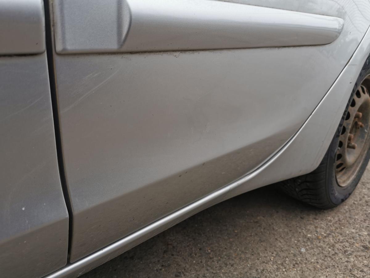 Mitsubishi Colt Z30 Tür Autotür Rohbautür Fondtür hinten links A50 Pure Silver