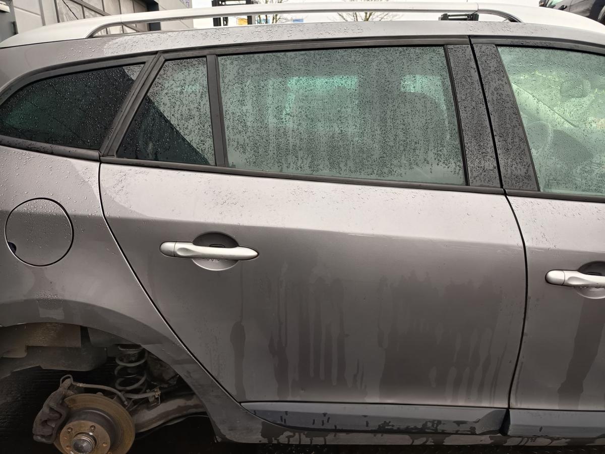 Renault Megane III Kombi orig Tür Rohtür hinten rechts TEKNG grau Bj 2010