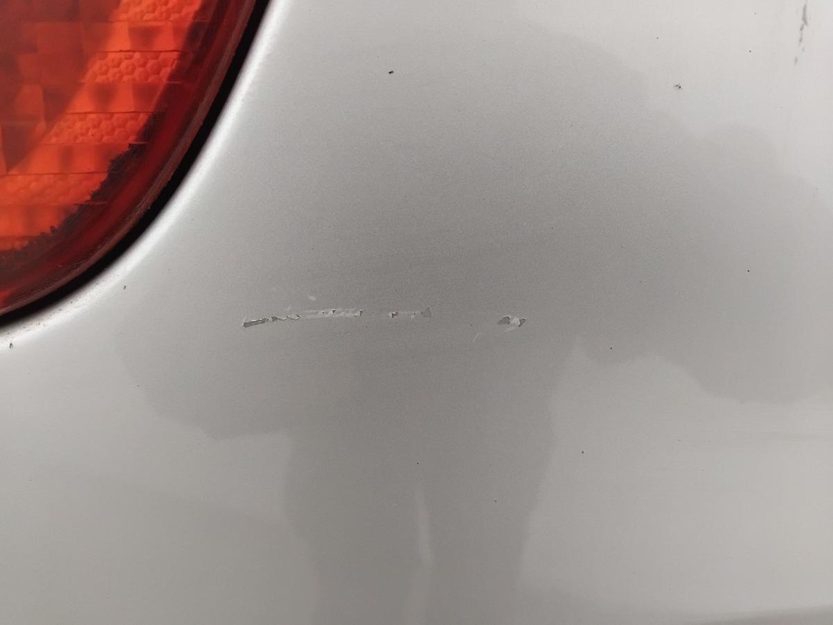 BMW X5 E53 original Heckklappe Unterteil titansilbermetallic 354/7 BJ2000 Rost