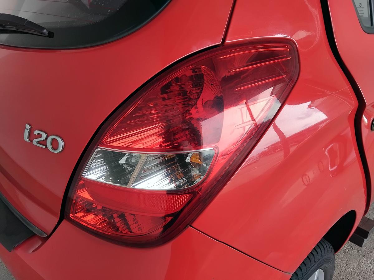 Hyundai i20 PB original R&uuml;ckleuchte Schlussleuchte rechts BJ2009