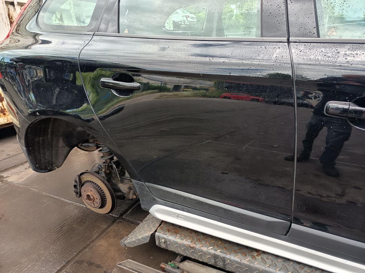 Volvo XC60 I Y20 orig Tür hinten rechts Beifahrerseite Black Solid Bj 2010