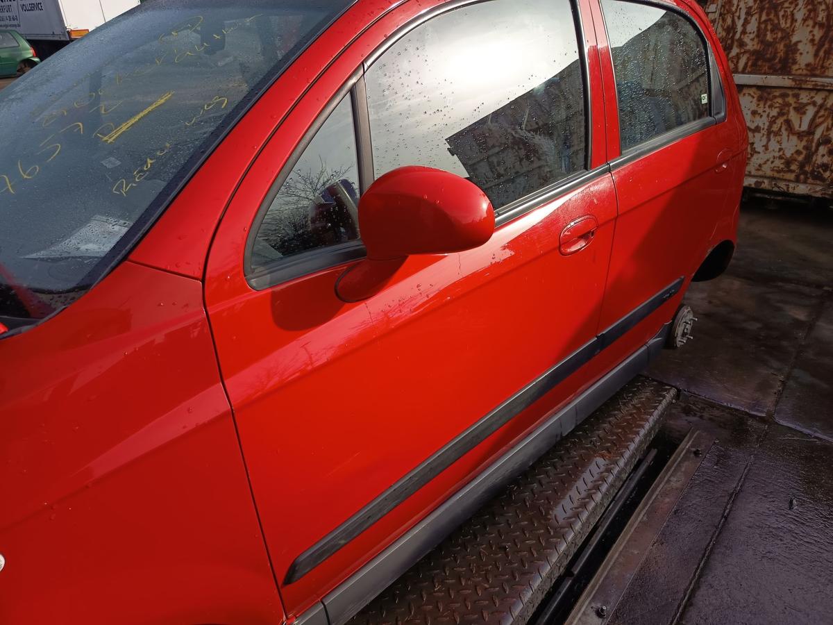 Chevrolet Matiz M200 original T&uuml;r vorn links Fahrer 71U Super red Bj 2009