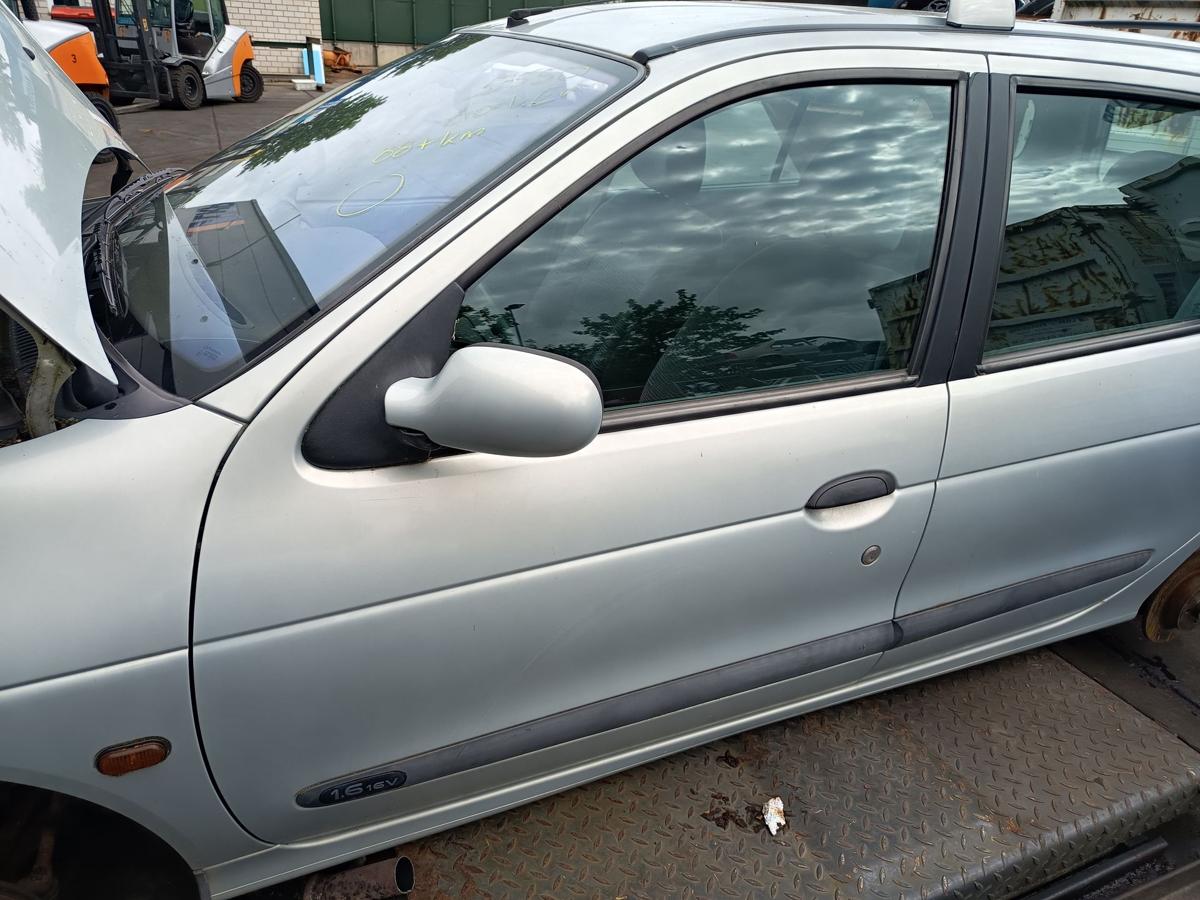 Renault Megane original T&uuml;r vorne links MV632 Polargrau Baujahr 2001