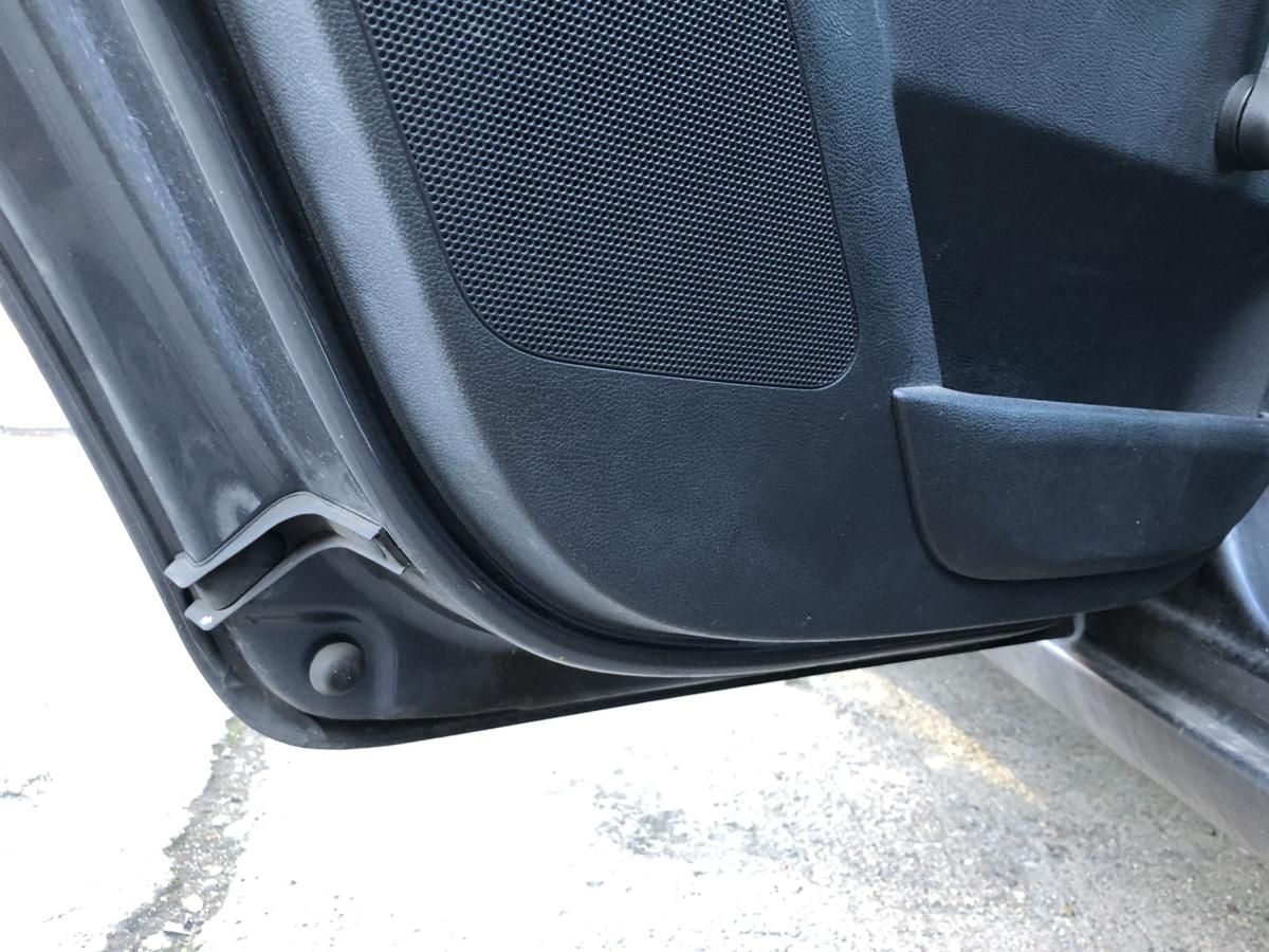 Skoda Fabia 5J T&uuml;r hinten links Fondt&uuml;r nur 5 t&uuml;rer LF8J Antracit Grey