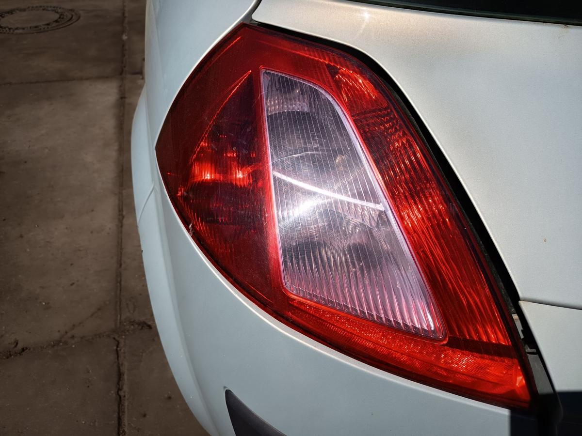 Renault Megane II 3 T&uuml;rer original R&uuml;ckleuchte links Baujahr 2003