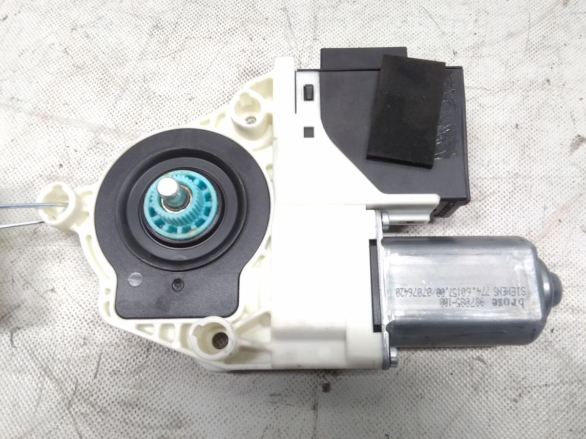 Seat Ibiza 6L original Fensterhebermotor vorn rechts 6L2959801 BJ2009