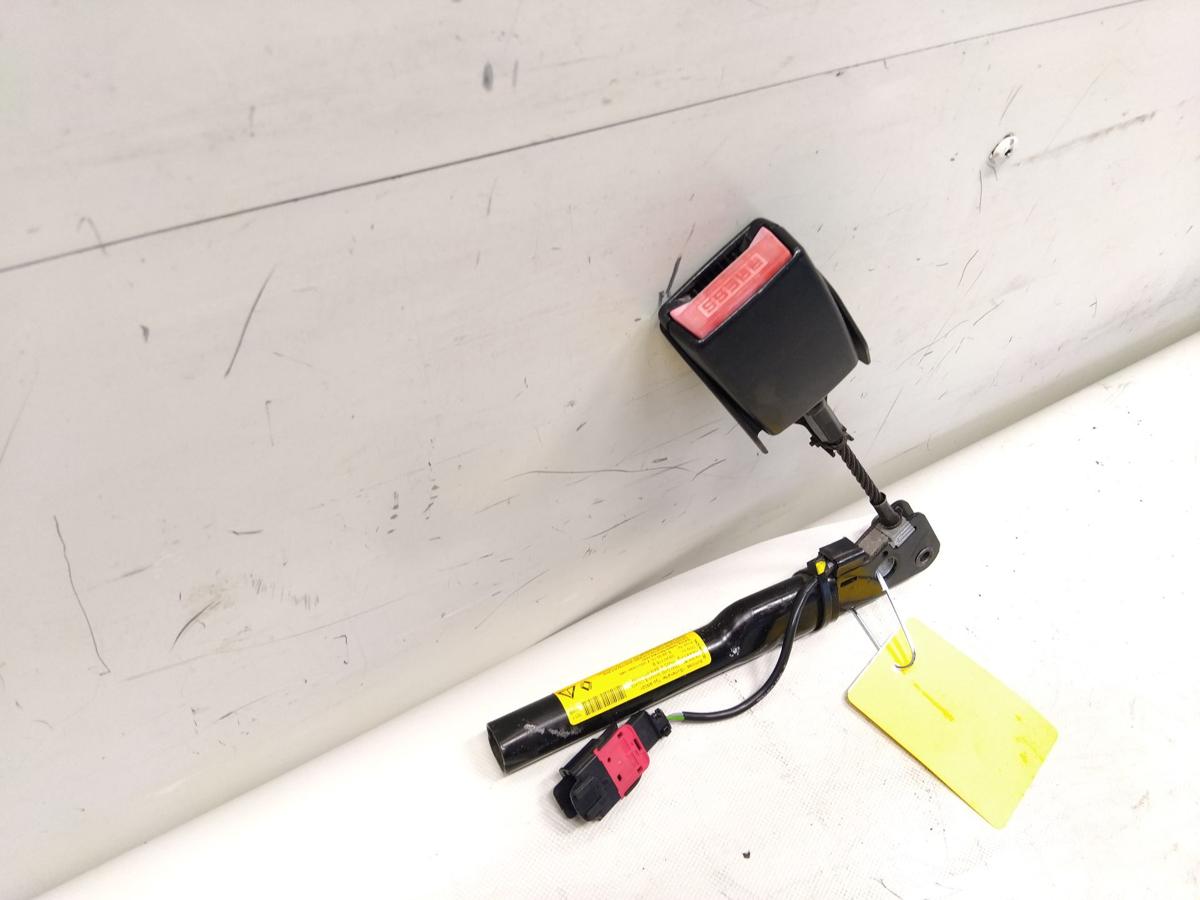 Renault Twingo 2 original Gurtschlo&szlig; vorn rechts unfallfrei BJ2010