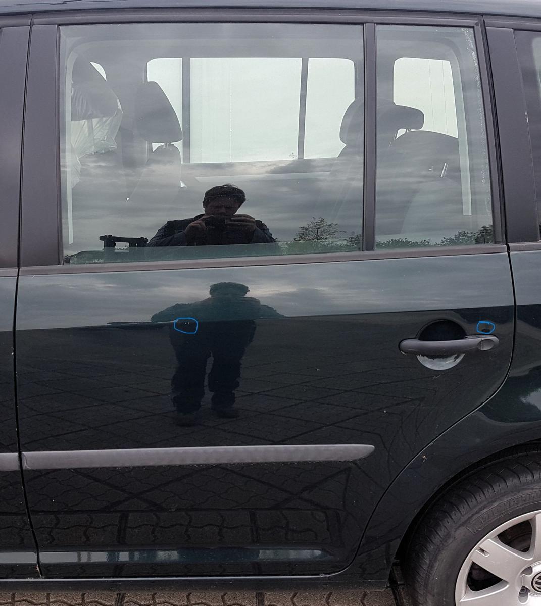 VW Touran 1T3 T&uuml;r hinten links in LD6W Veneziengr&uuml;n Bj2013 Rohbaut&uuml;r