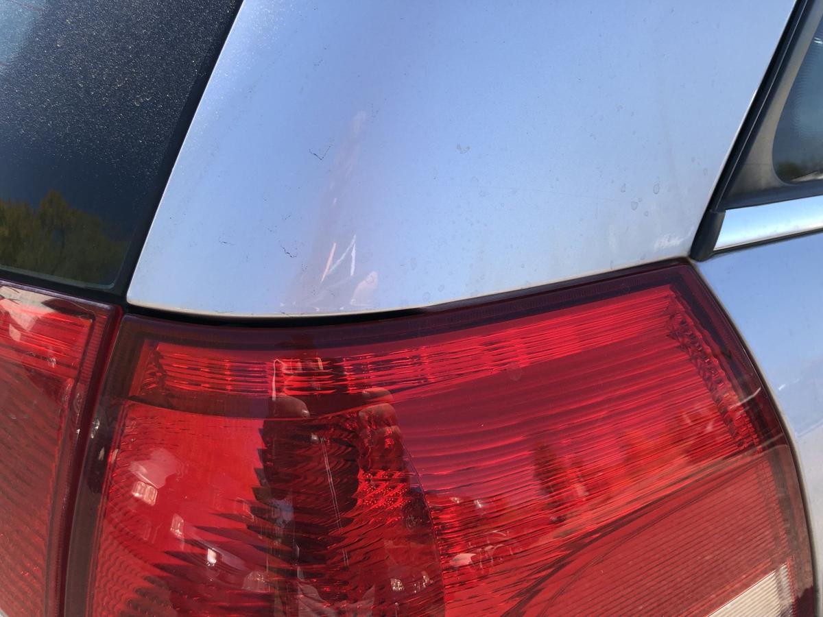 Opel Vectra C Caravan ab 05 R&uuml;ckleuchte au&szlig;en rechts Ecke Kombi rot silber