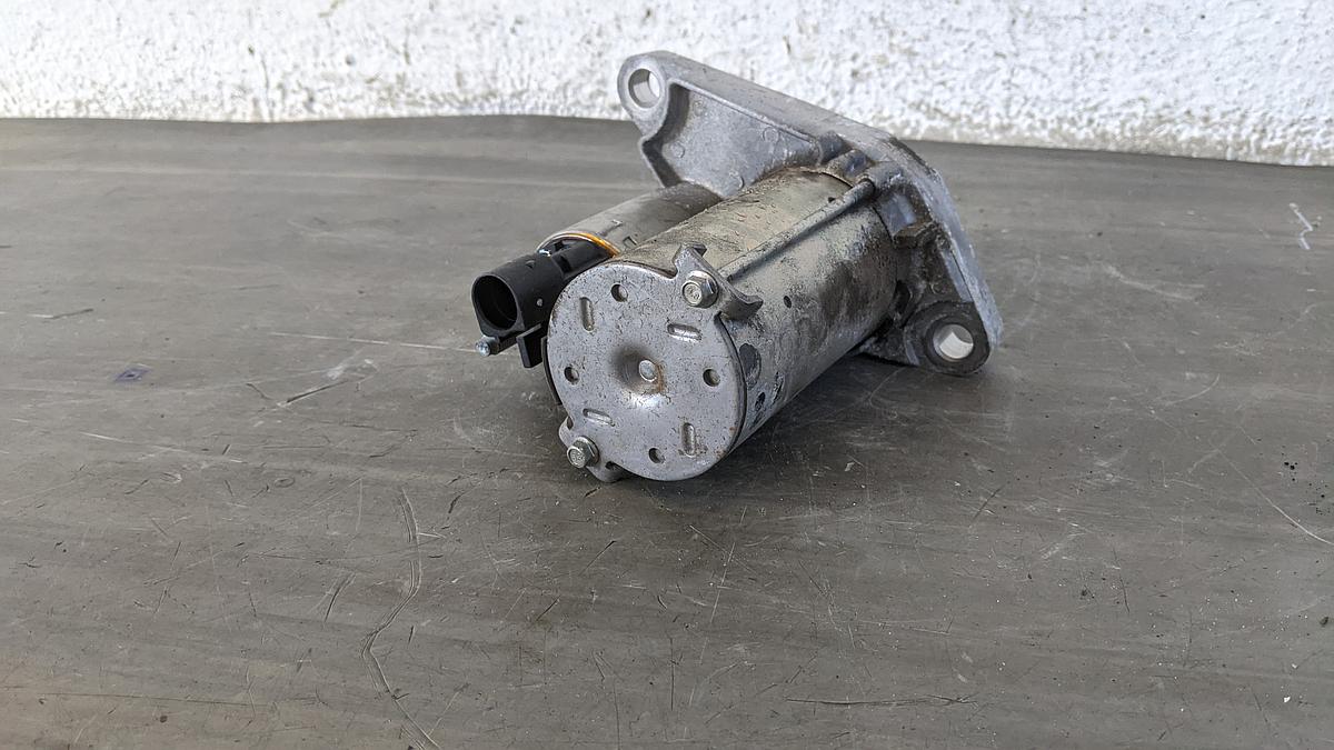 VW Golf 6 VI 1K Anlasser Starter Schaltgetriebe 02T911023S