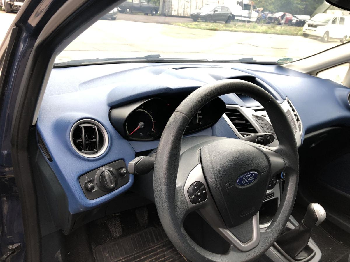 Ford Fiesta JA8 Armaturebrett Dashboard Armaturenträger Cockpit blaue Version