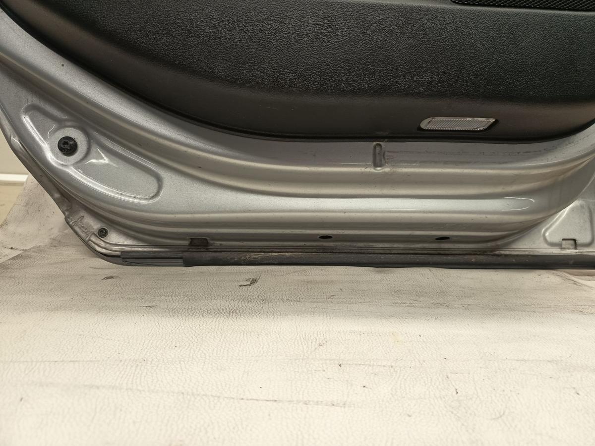 Audi A3 8PA original Tür hinten links Fond Y7W Lichtsilber Bj 2007