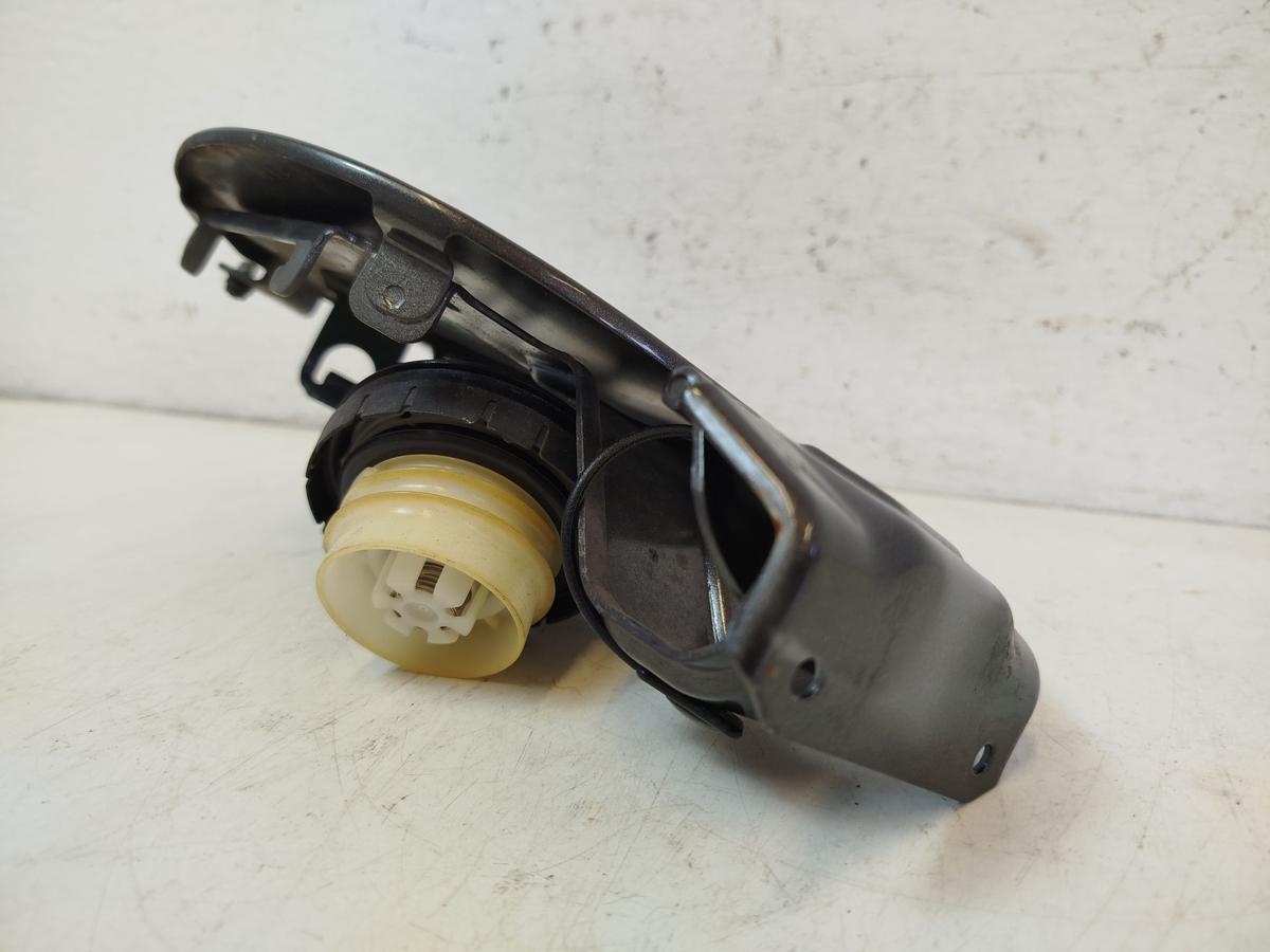 Mazda 3 BL Tankklappe Tankdeckel Tankverschluss Metall graumet.