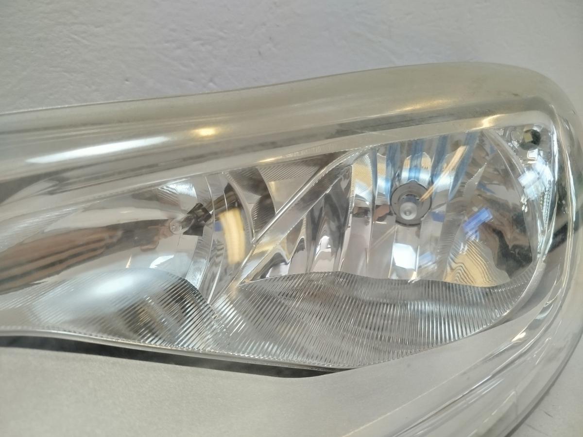 Ford Focus DYB Scheinwerfer links Frontscheinwerfer Halogen OEM Trübung
