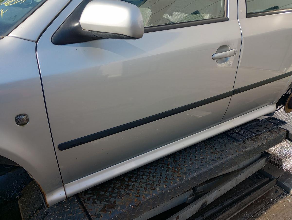 Skoda Octavia 1U orig Tür vorn links Fahrertür LF7T Silber Bj 2003