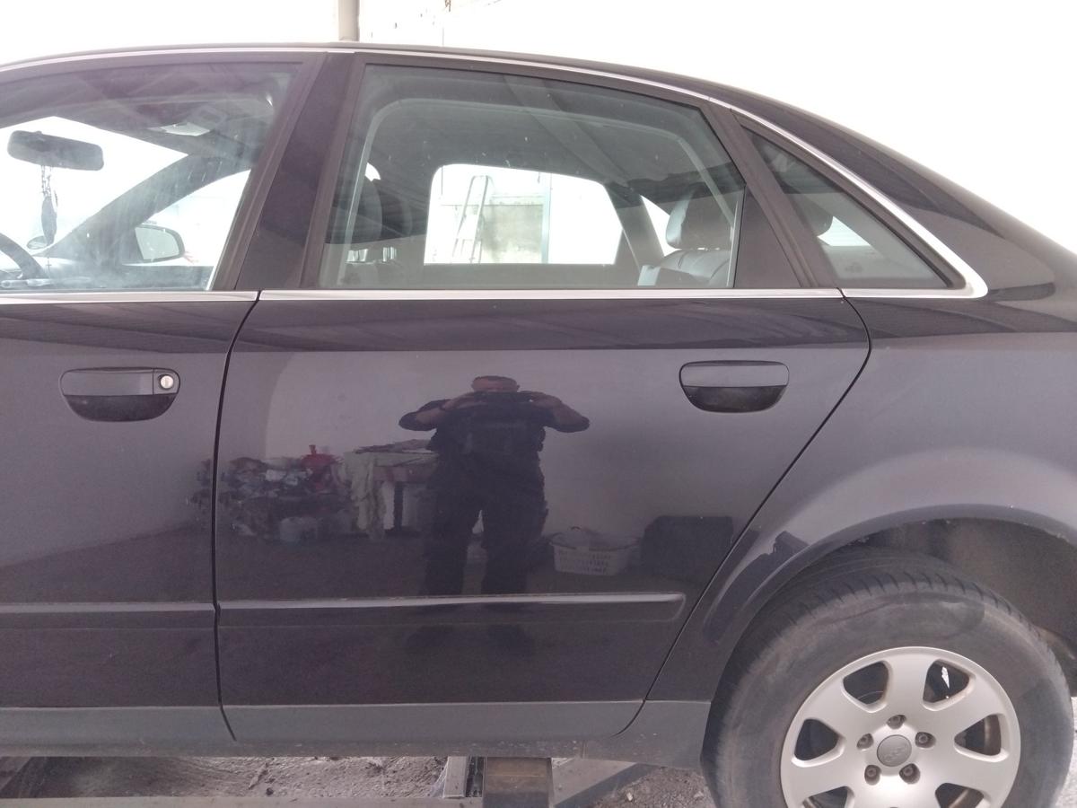 Audi A4 8E B6 Limousine Tür hinten links LZ5L Mingblaumetallic BJ2001 4-türig