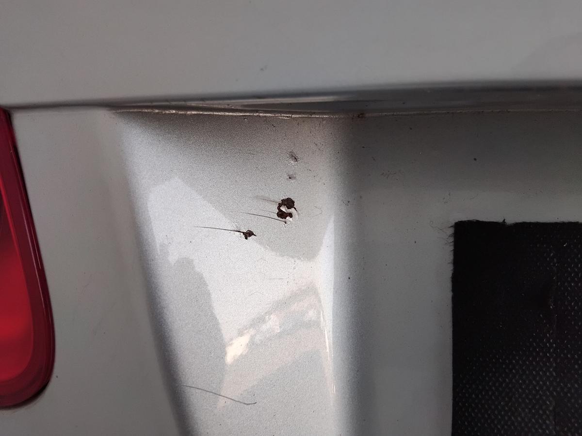 VW Jetta 5 1K2 Heckklappe Kofferraumdeckel LA7W reflexsilber BJ2007 Anrostung