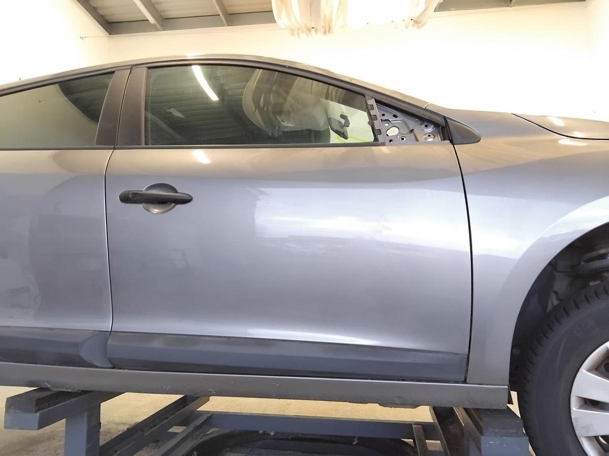 Renault Megane 3 T&uuml;r vorn rechts Beifahrert&uuml;r 5T&uuml;rer TEKNG Gris Cassiop&eacute;e BJ2011