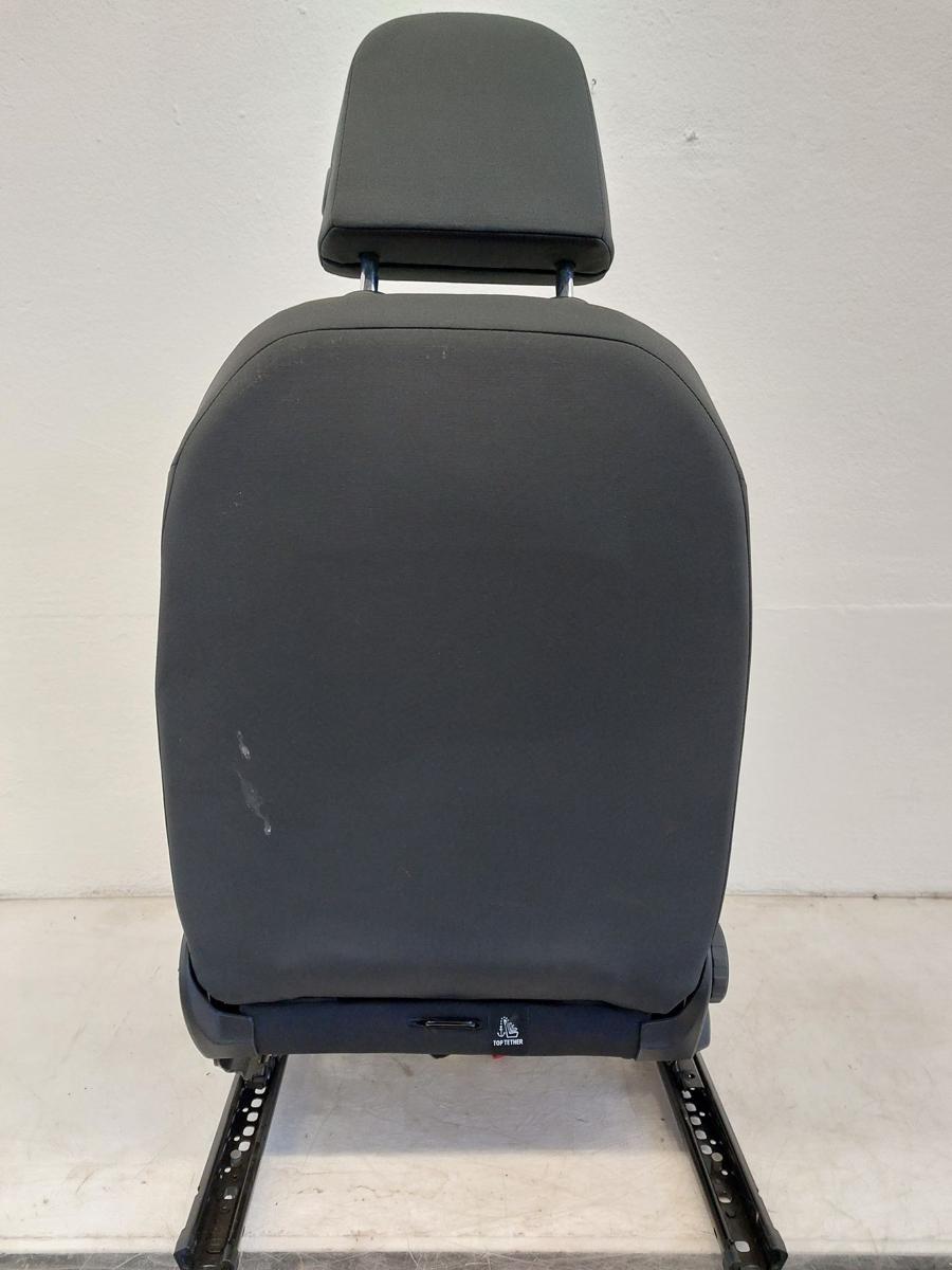 VW Golf 8 VIII CD Kombi Sitz vorn rechts Beifahrersitz Stoff heizbar Stoffsitz
