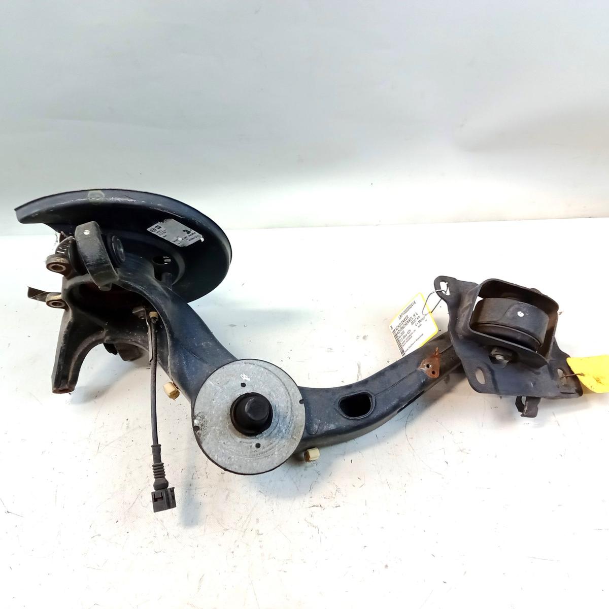 VW Bora 4-Motion Allrad Achsschenkel Achslenker Hinterachse links Bj.2000